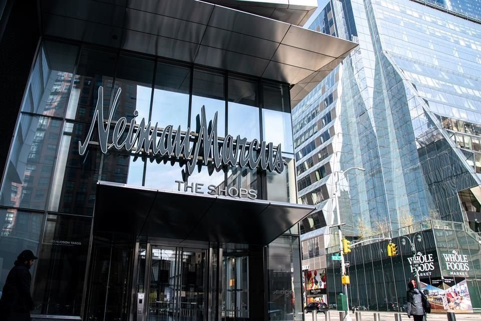 Neiman Marcus dijo que espera salir de la bancarrota el 30 de septiembre.