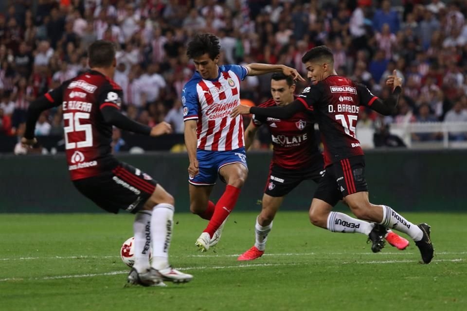 Los problemas porcentuales para Atlas y Chivas no terminarán al abolir el descenso, debido a disputas económicas.
