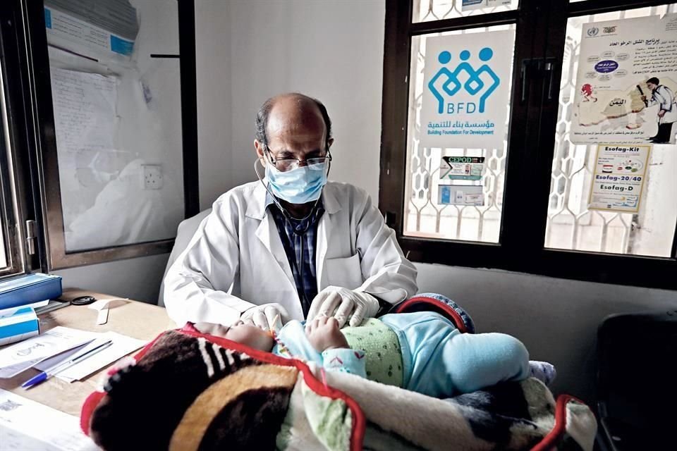 Para el doctor Eliasin Muñoz, la pandemia lo ha hecho pasar por múltiples estados emocionales: humildad, tristeza, impotencia y frustración.