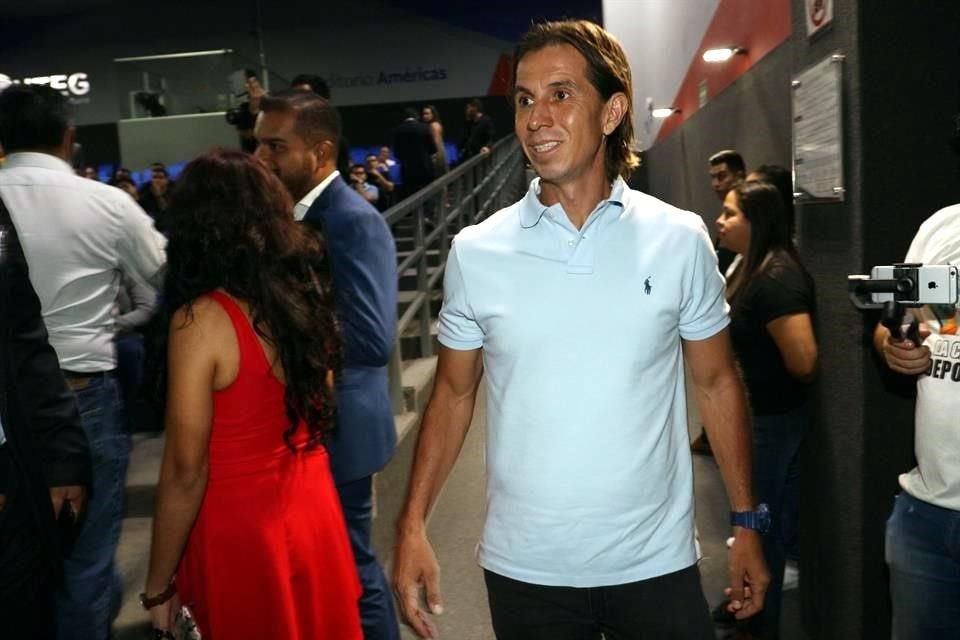 Hoy, el 'Tilón' es DT del Cafessa de Segunda División.