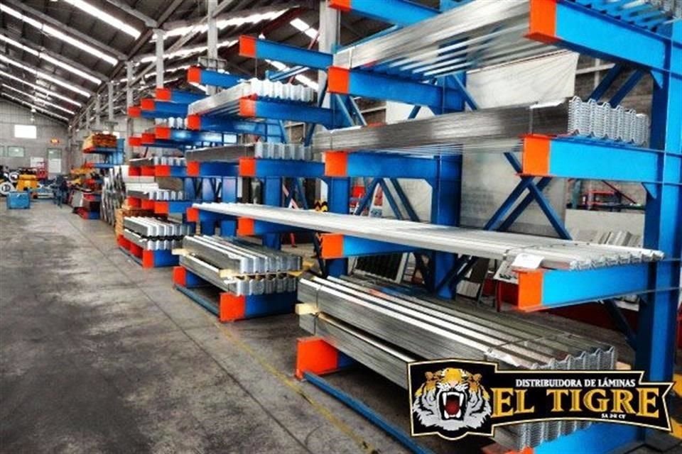 Aspecto de bodega  de la distribuidora de láminas El Tigre