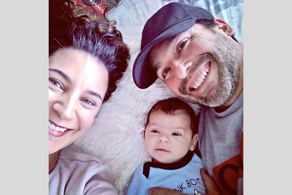 Bobby Pulido disfruta el tiempo que pasa al lado de su hijo Rodrigo y su esposa Mariana Morales.