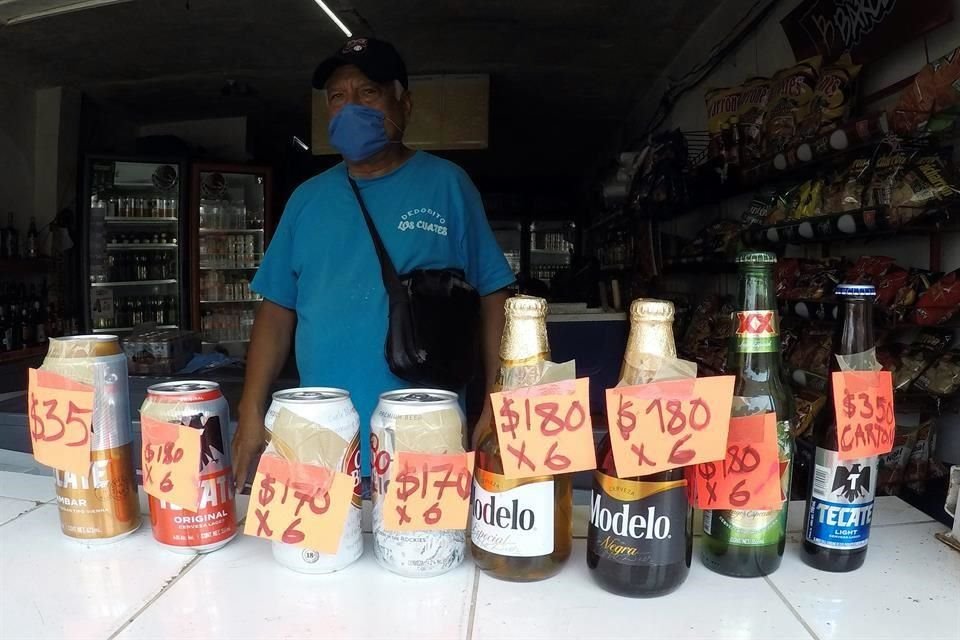 Aprovechando la escasez, algunos negocios venden la cerveza hasta al doble de su precio normal.