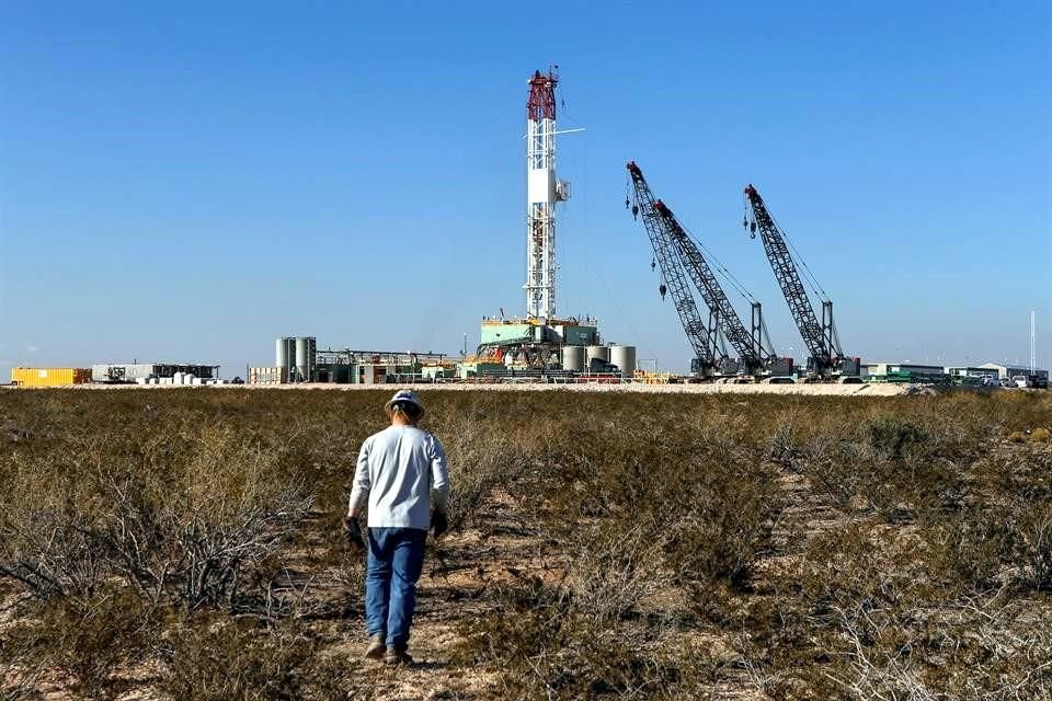 La cotización del crudo descendió en la primera parte de la sesión de hoy, afectada por las renovadas tensiones entre Estados Unidos y China.