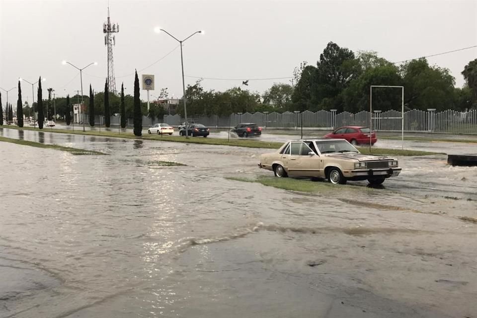 Av. Concordia y Encinos, en Apodaca