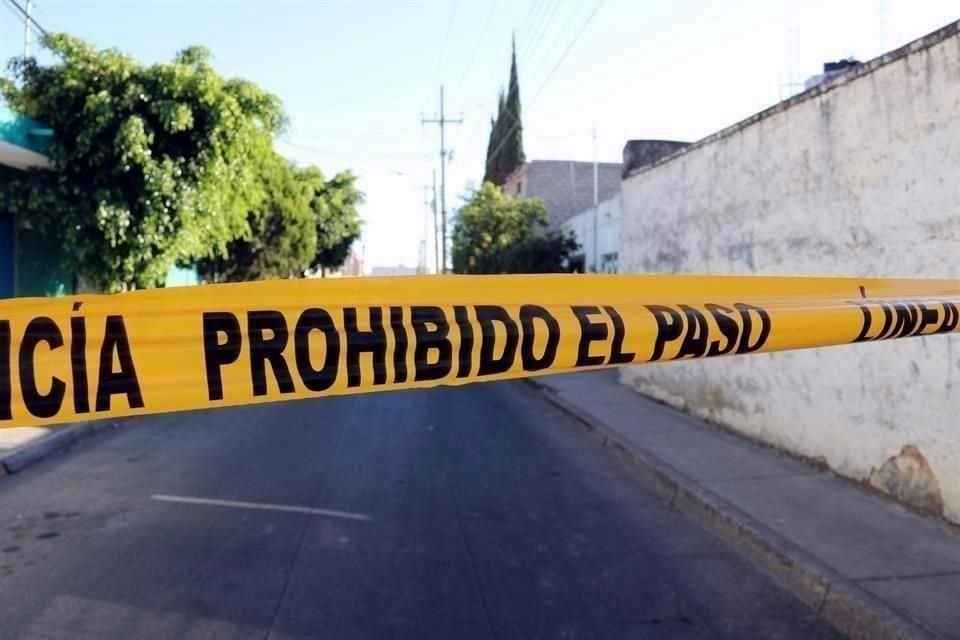Cinco hombres y una mujer fueron asesinados al interior de una vivienda ubicada en la Colonia Sahuaros, en la Ciudad de Chihuahua.