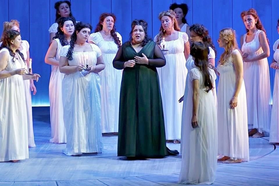 En Italia fue lanzada una grabación de I due Foscari donde participa la soprano mexicana María Katzarava.