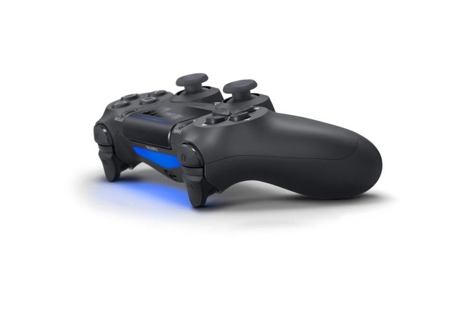 El DualShock 4 estará disponible por separado, por un precio de 65 dólares.