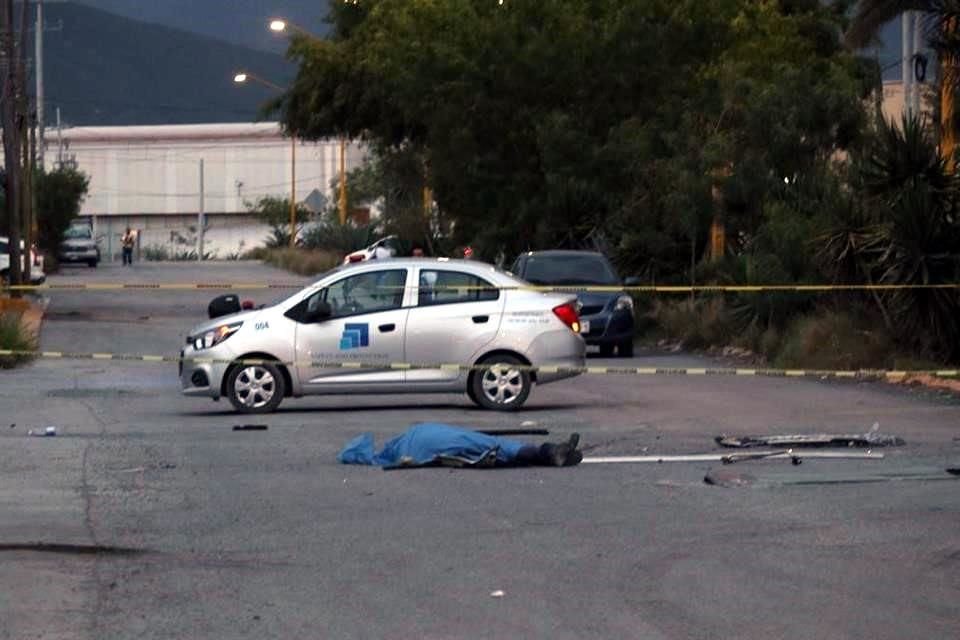 El accidente fue reportado alrededor de las 19:30 horas en el cruce de la calle Níquel y la Avenida Humberto Lobo, en la Colonia Parque Industrial Mitras.