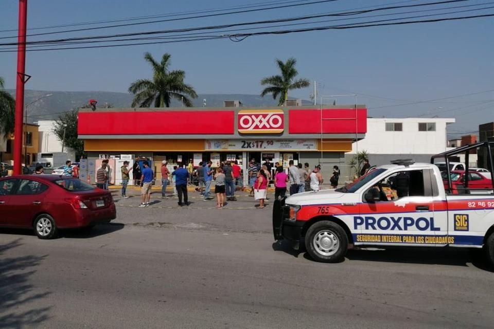 El establecimiento se encuentra sobre la Avenida Los Pinos, en la Colonia Joyas de Anáhuac, en el citado municipio.