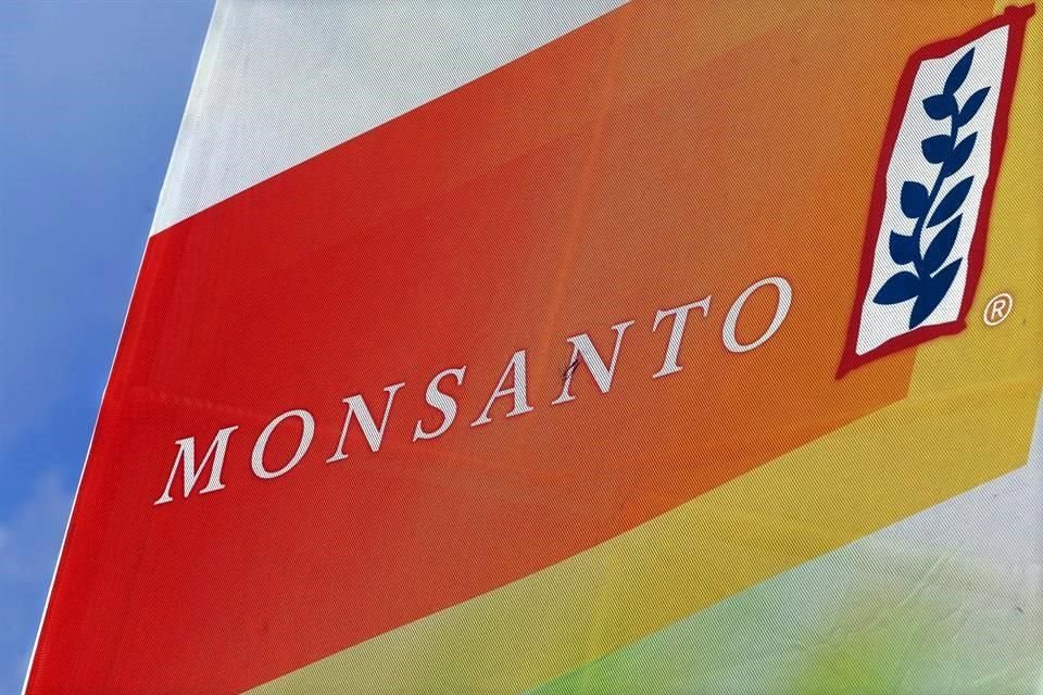 Monsanto deberá acatar el decreto que prohíbe el glifosato en México.