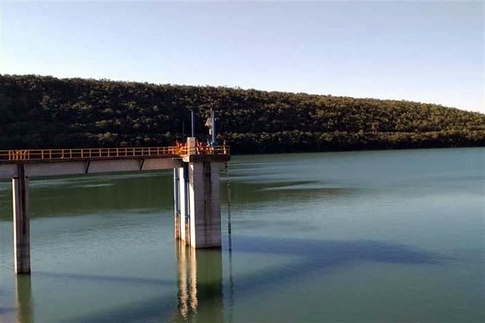 Acueducto presa Vicente Guerrero.