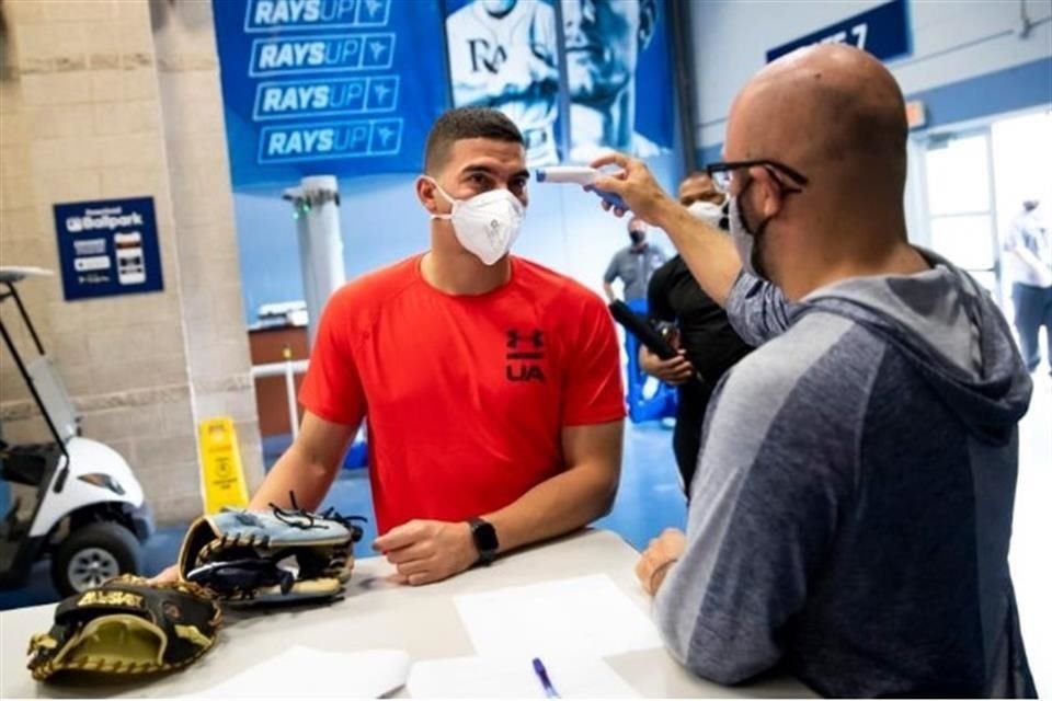 A los jugadores se les tomó la temperatura y se aplicaron las medidas de sanidad para entrenar.
