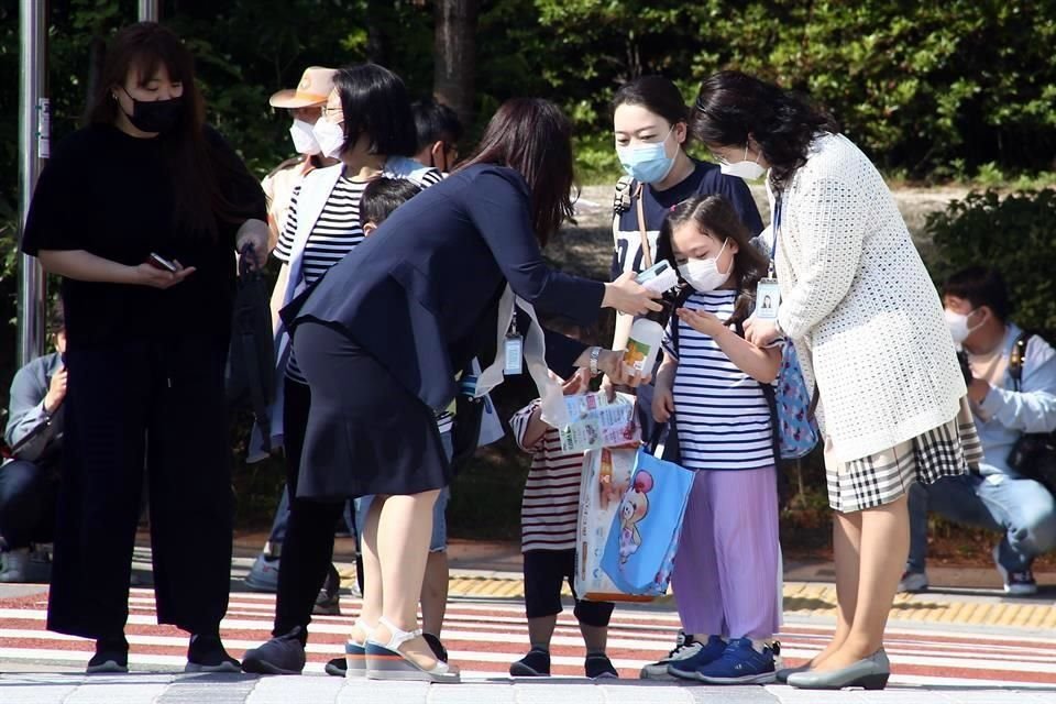 Pese a repunte en casos de Covid-19,  Corea del Sur permitió más clases presenciales y 2 millones de estudiantes volvieron a la escuela