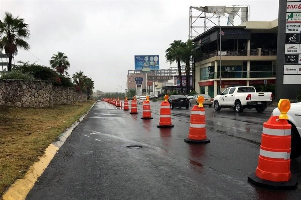 Las autoridades piden paciencia a los automovilistas con la construcción, ya que se busca mejorar la movilidad de la zona.
