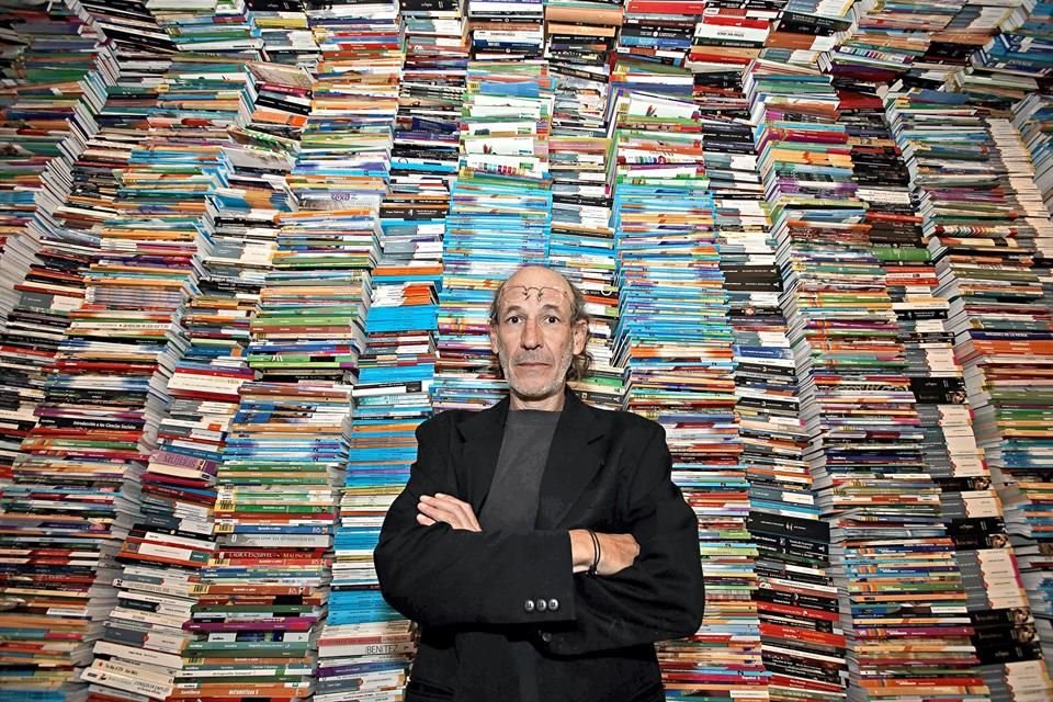 Pablo Fernández Christlieb considera que se perfilan cambios de índole personal y familiar, más que grandes transformaciones sociales.