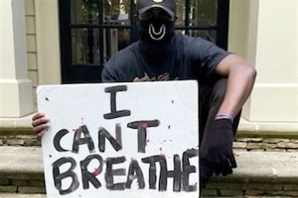 El jugador se unió a las protestas que hay por muchas ciudades de Estados Unidos.