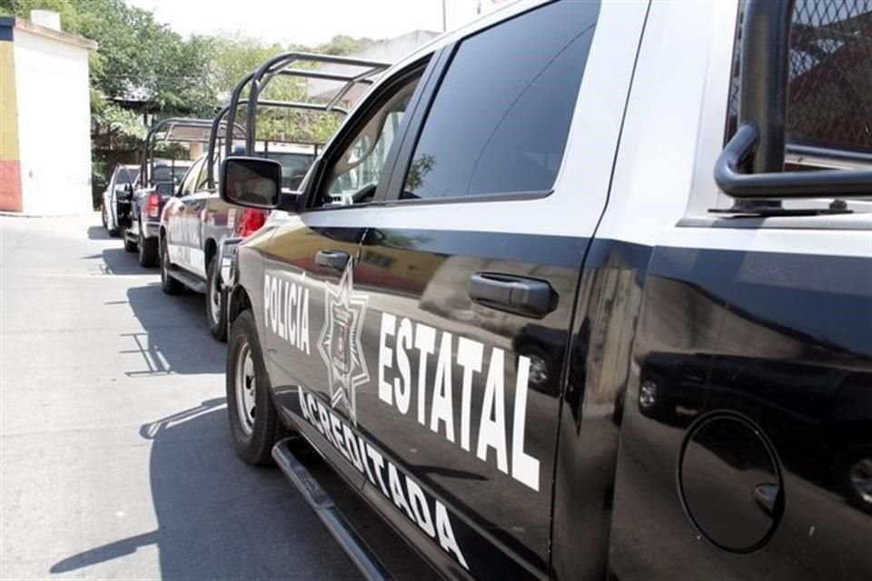 Tres de 10 policías de Colima que desaparecieron en Jalisco, donde escoltaban a empresarios, fueron liberados, informaron autoridades.