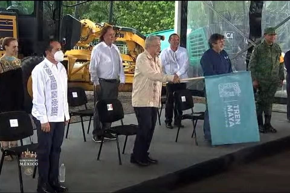 El Presidente da el banderazo de inicio de obras del Tren Maya.