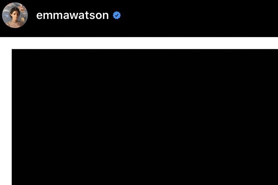 Emma Watson se unió al #BlackOutTuesday pero las imágenes incluían bordes blancos, lo que molestó a internautas.