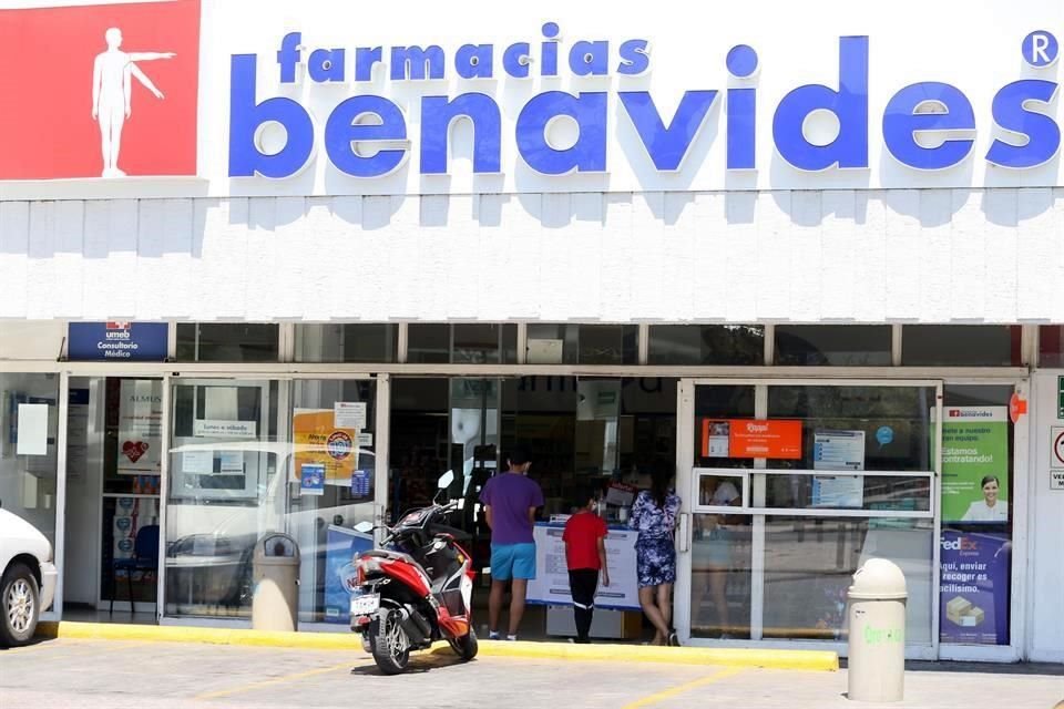 Farmacias Benavides tiene mil 150 sucursales en el País.