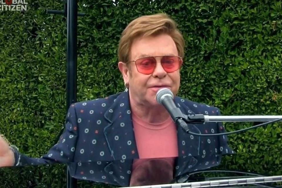 Linda Hannon logró contactar con el representante de Elton John para que lo ayudara con los costos de un reemplazo de rodilla gracias al medio The Mirror.