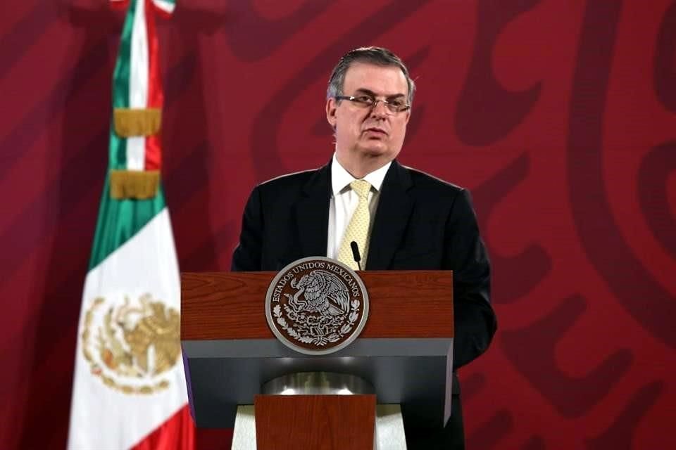 El Canciller Ebrard en conferencia en Palacio Nacional.