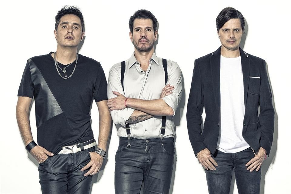 Erik Neville (izq.), de DLD, dice que colaboró con el cantante español cerca de un año y medio, cuando trabajaba como label manager en EMI Music.