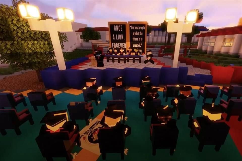El Liceo de Monterrey realizará hoy su ceremonia de graduación de preparatoria, dentro de su escuela virtual recreada en Minecraft.