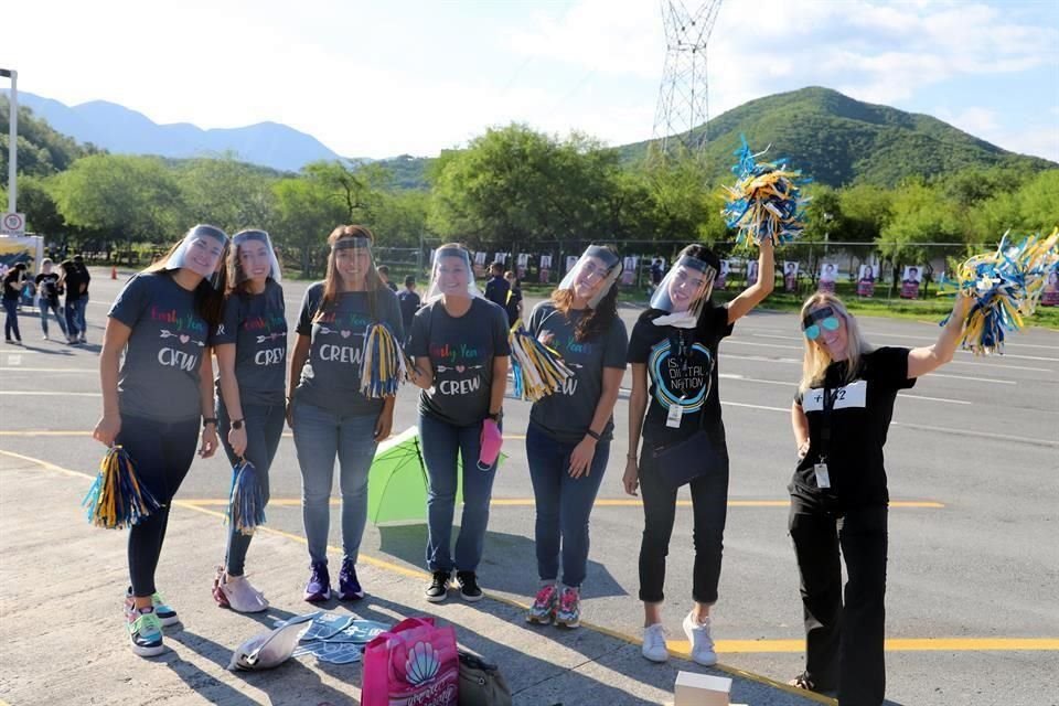 Ana Lucía Garza, Paola Potes, Karla Magaña, Martha Esquivel, Attziri Loera, Denisse Torres y Jessica Schultz