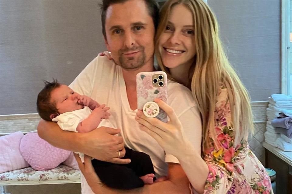 Bellamy y Evans dieron la bienvenida a su primera hija juntos el pasado 7 de junio.