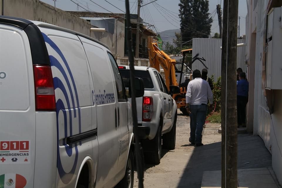 Con sigilo, sicarios enterraban cuerpos en la finca de Santa Anita, donde han hallado 29 bolsas con restos humanos desde el pasado viernes.