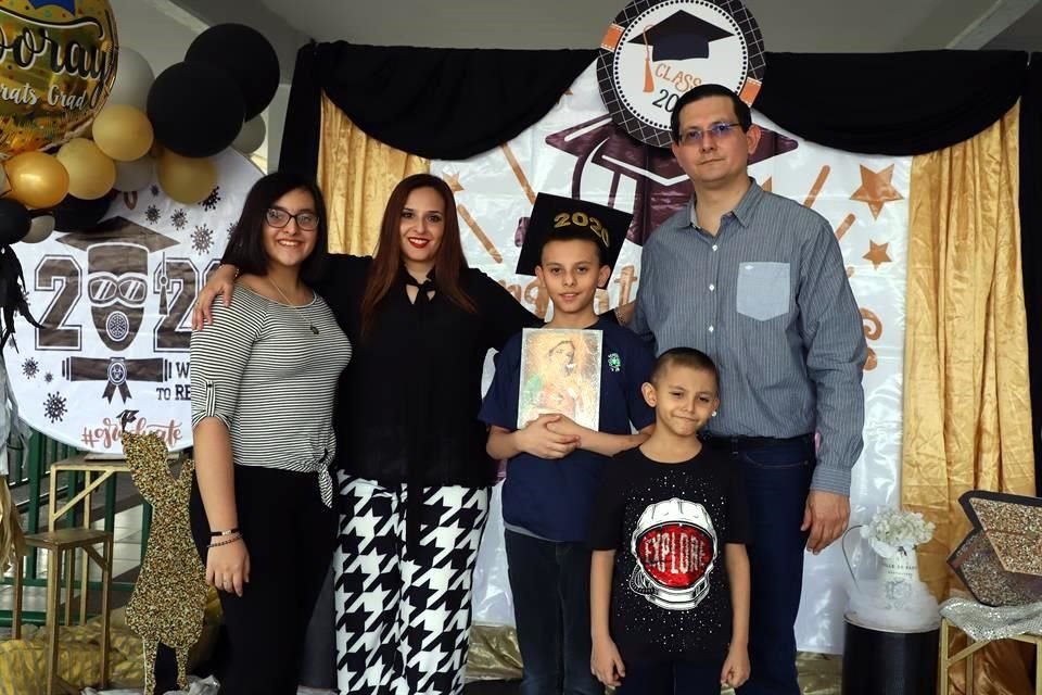 Brenda Daniela Treviño Aldaco, Brenda Aldaco de Treviño, Rafael Andrés Treviño Aldaco, Daniel Alejandro Treviño Aldaco y Rafael Andrés Treviño Leal