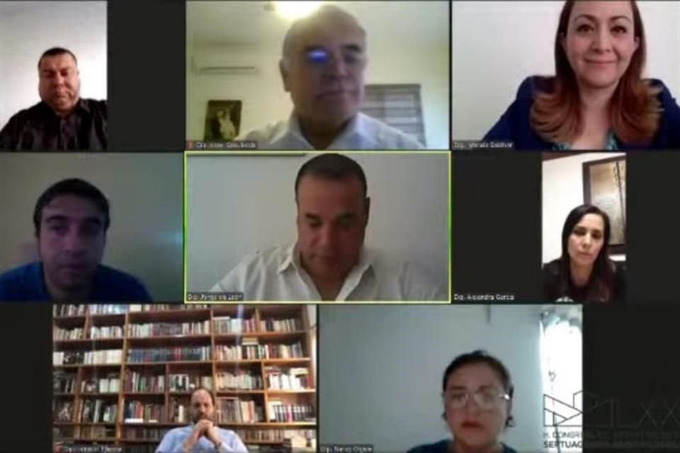 La Comisión de Gobernación del Congreso local aprueba el designar como Alcalde sustituto de Juárez a Everardo Benavides Villarreal, Secretario de Obras Públicas de ese Municipio.