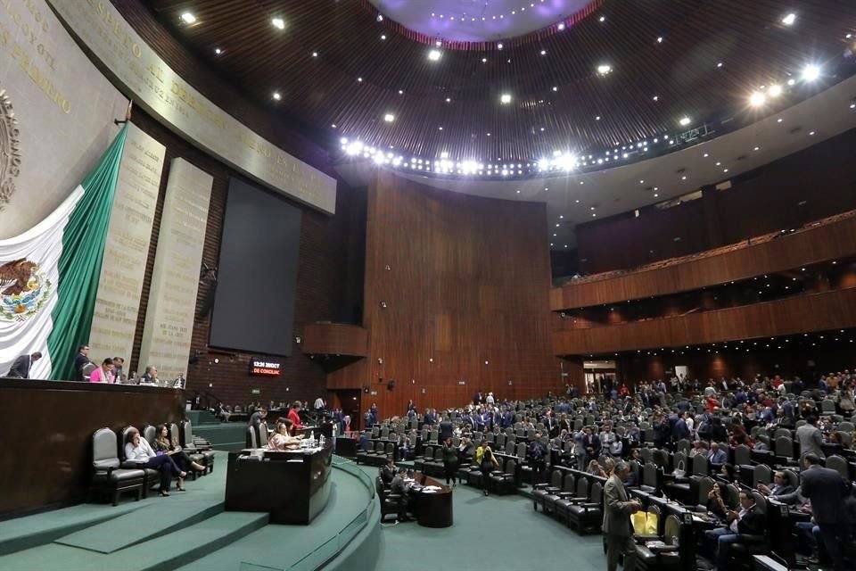 Las votaciones de los 500 legisladores se realizarán por grupos de 50, por orden alfabético.