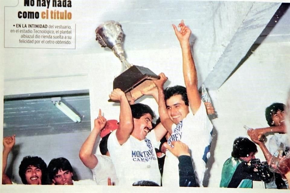 Rayados festejando el título del Prode 86.