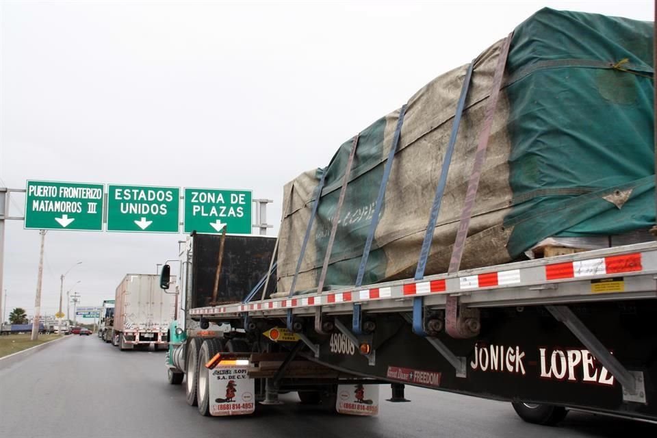 La Canacar afirmó que el nearshoring ha impulsado el volumen de carga por carretera.