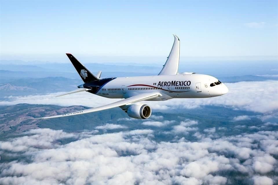 El 30 de junio, Aeroméxico inició un proceso voluntario de reestructura financiera bajo el Capítulo 11 de la Ley de Quiebras de EU.