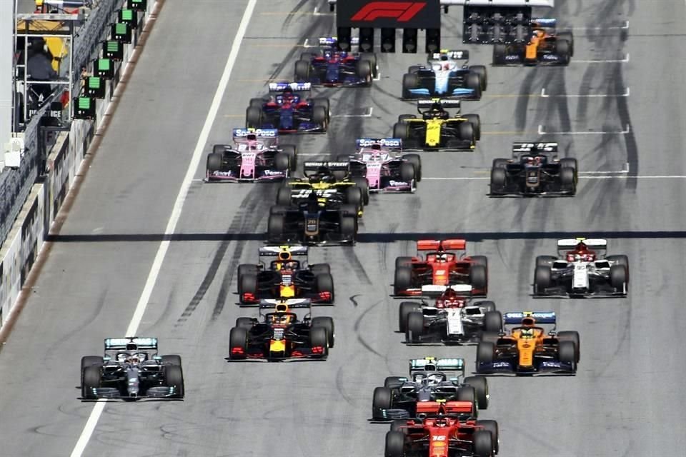 La F1 arranca con una 'nueva normalidad' de sana distancia.