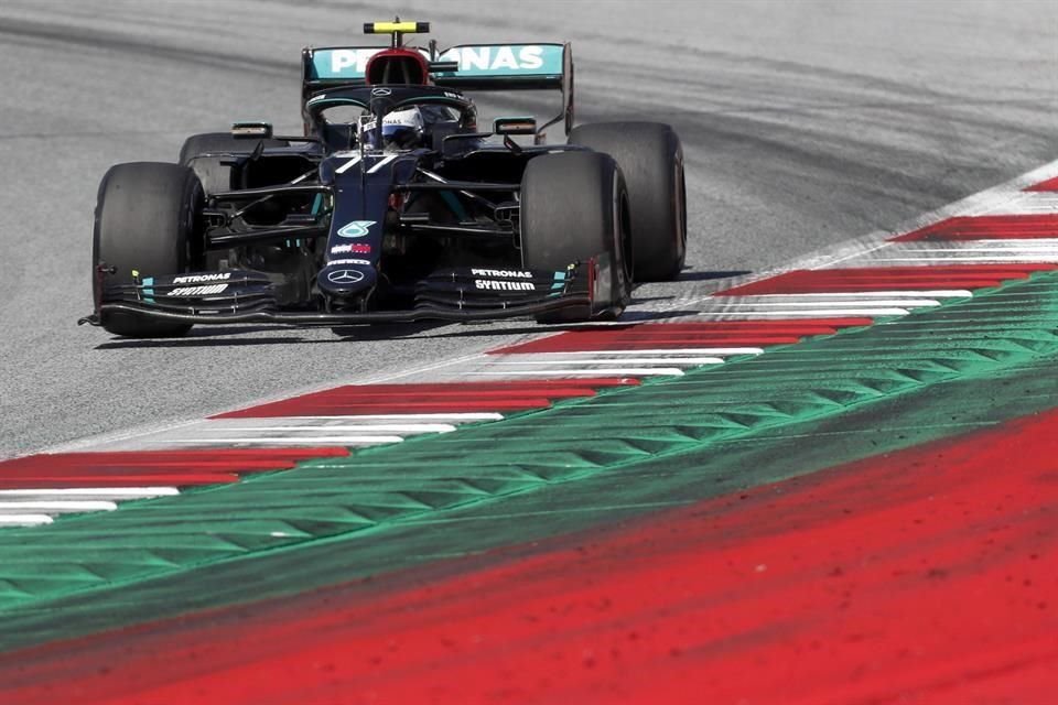 El finlandés Valtteri Bottas se llevó la bandera a cuadros en el Gran Premio de Austria.