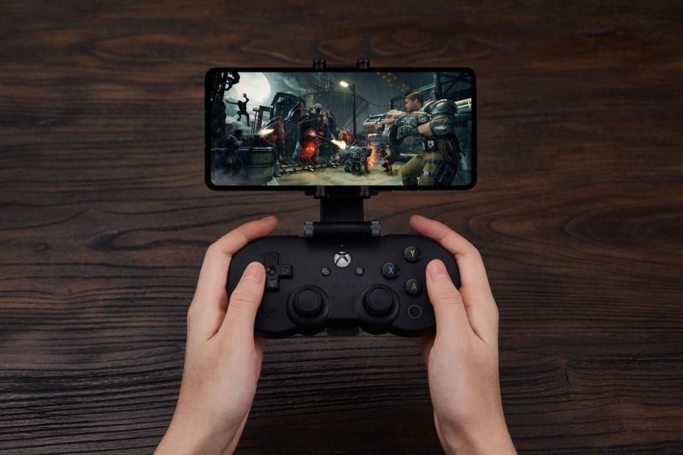 El control SN30 Pro de 8BitDo está diseñado para el servicio de juego vía streaming llamado xCloud, de Microsoft.