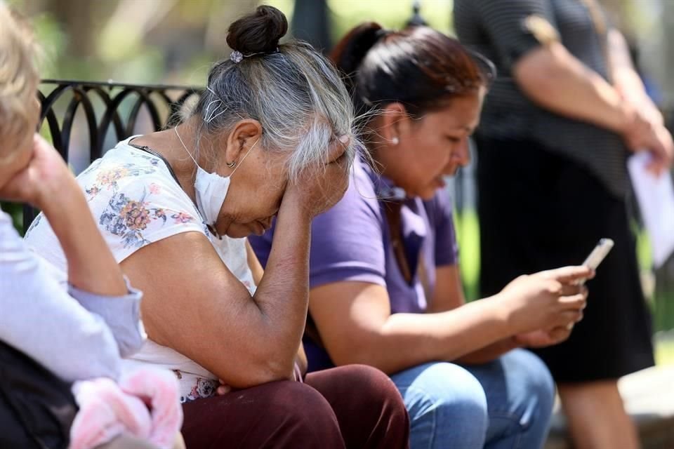 Es posible que las empresas privilegien la contratación de personal más joven frente al de más de 60 años.