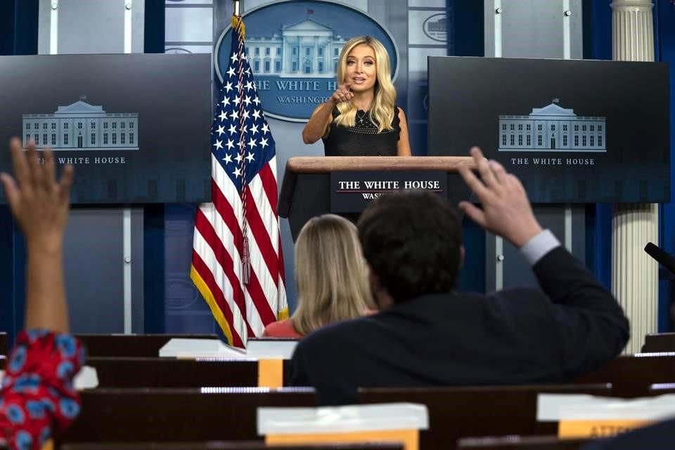 La vocera de la Casa Blanca, Kayleigh McEnany, destacó la firma del T-MEC durante su conferencia con medios.