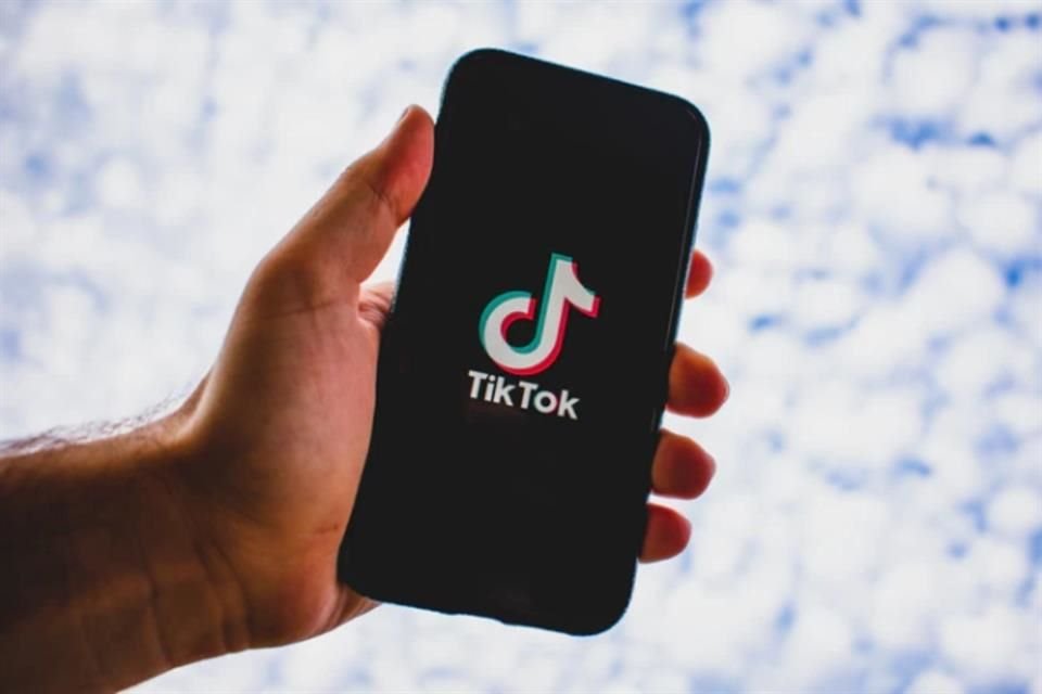 Amazon pidió a sus empleados borrar TikTok de los teléfonos en los que utilizan su correo electrónico corporativo por riesgos de seguridad.