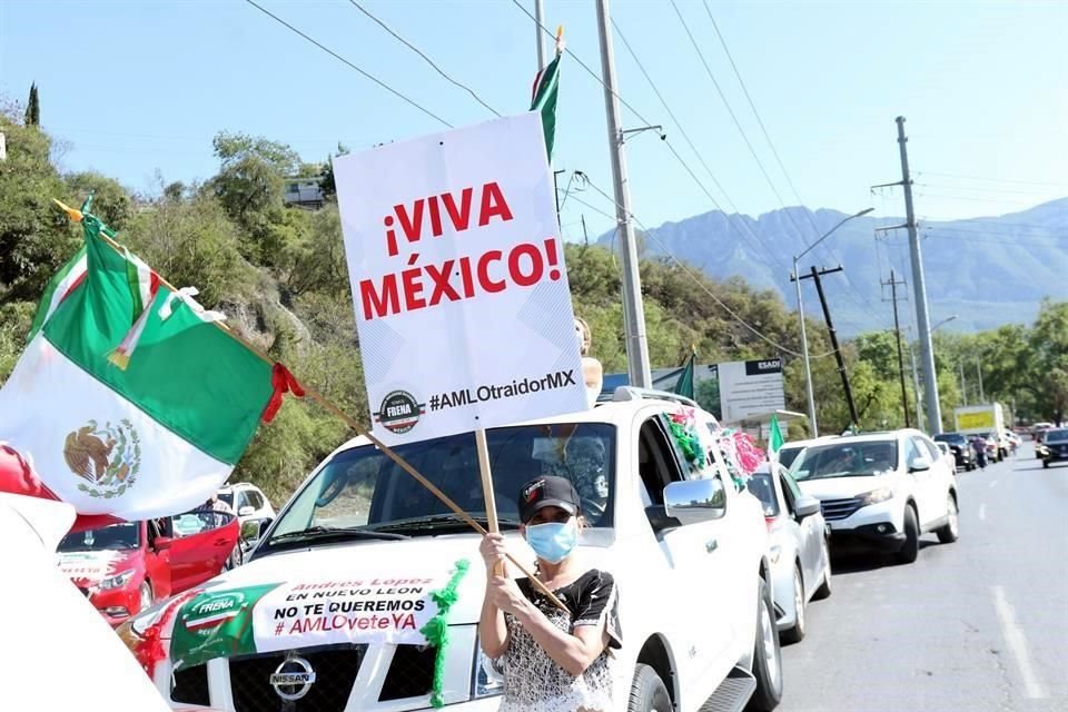 La caravana se realizó de manera simultánea en seis municipios metropolitanos.