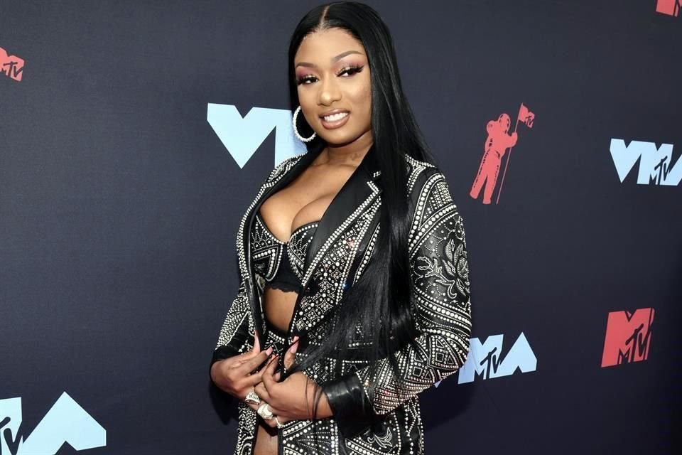 Megan Thee Stallion asegura que fue baleada tras salir de una fiesta en la casa de Kylie Jenner.