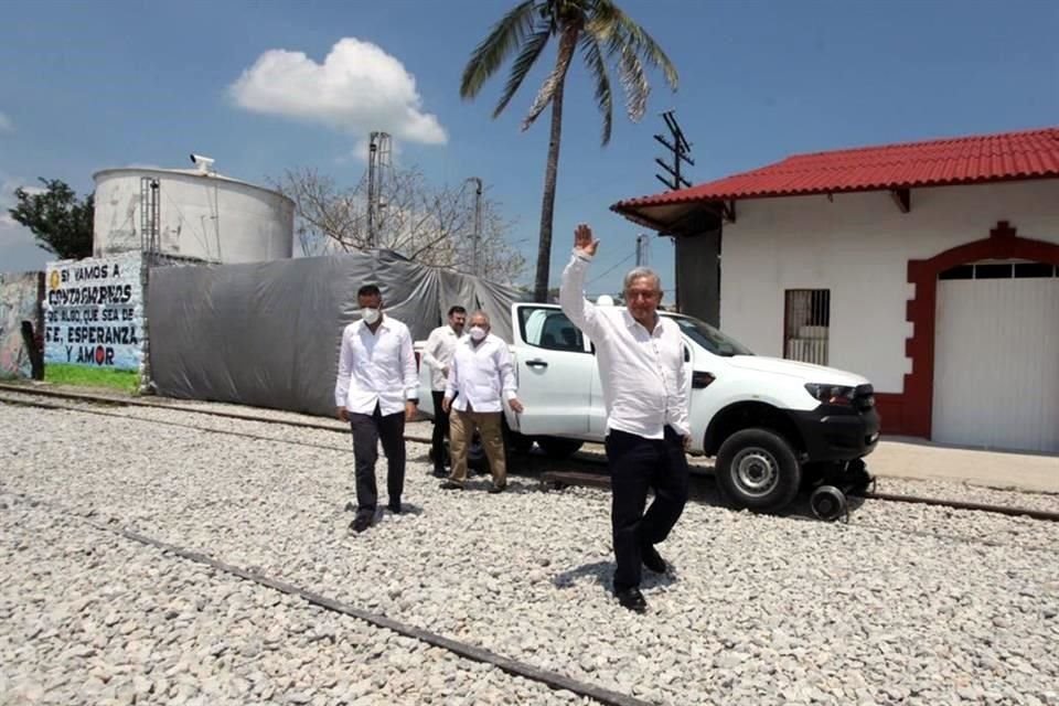 El Mandatario se encuentra de gira en Oaxaca.
