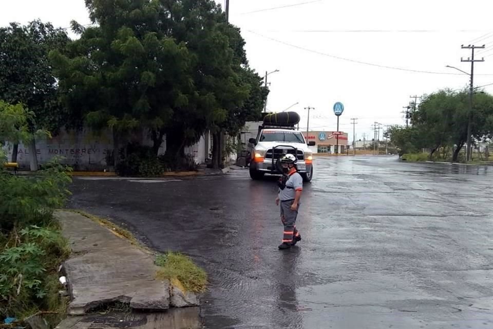 Hasta esta maana se tenan al menos 163 reportes de servicios por cortocircuitos, rboles cados o por caer, cableado derribados y daos en lonas y panormicos.