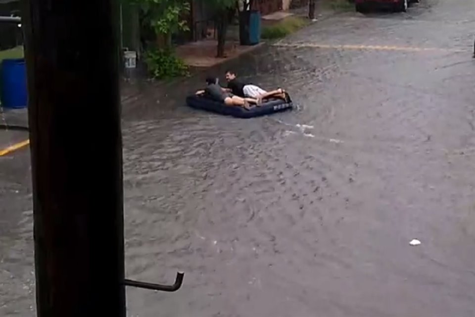 La pareja due captada en la Colonia Los Fresnos.