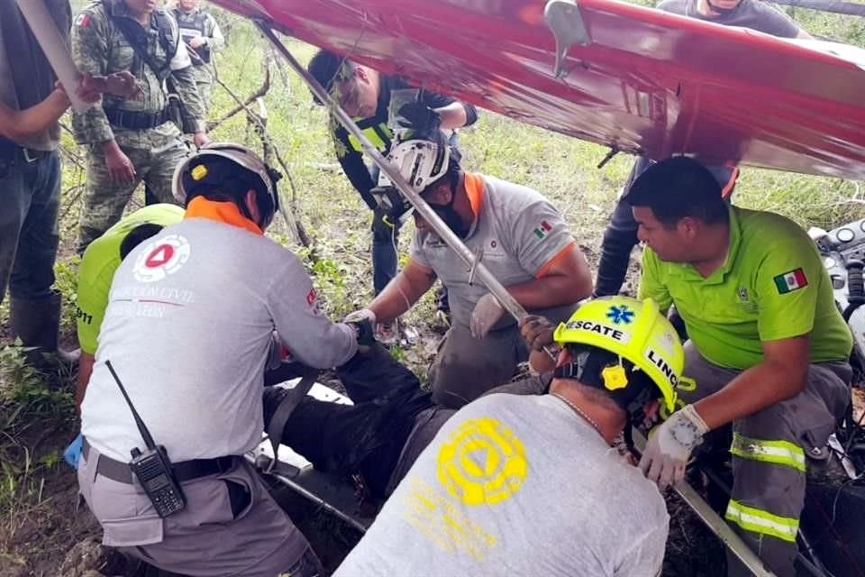 El reporte del accidente de una aeronave movilizó a los cuerpos de auxilio a un paraje en la Hacienda San Rafael, en Cadereyta.